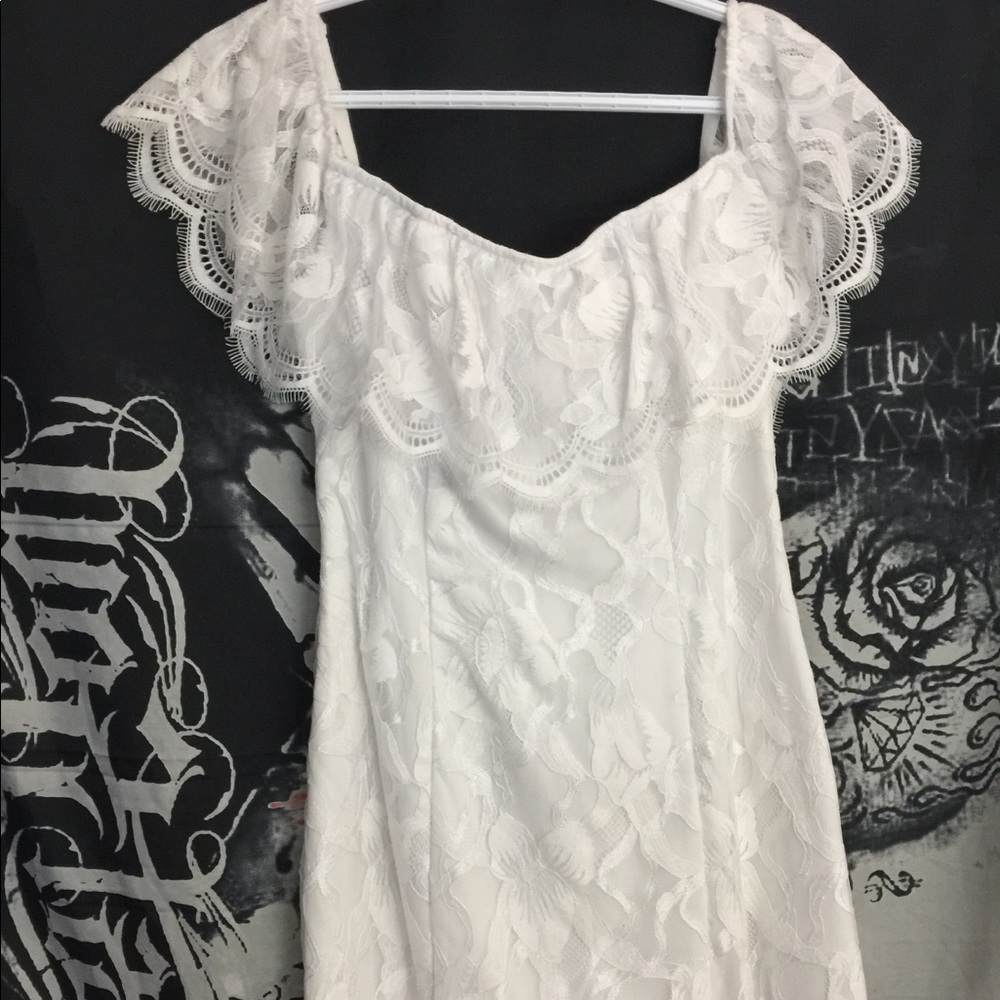 Elegant Lace Guess Marciano Dress